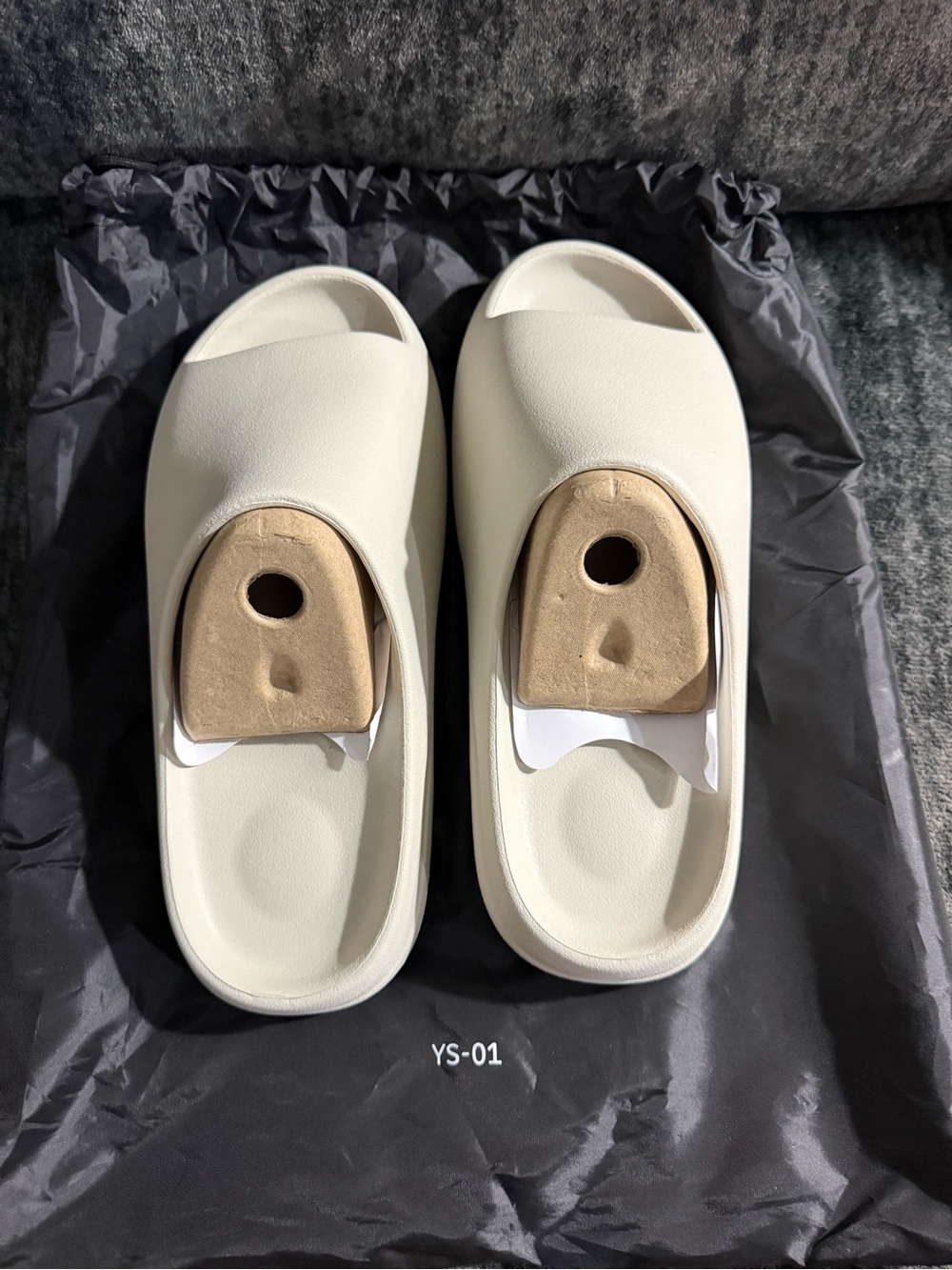 Yeezy YS-01 CreamSlide Sandals size 12
